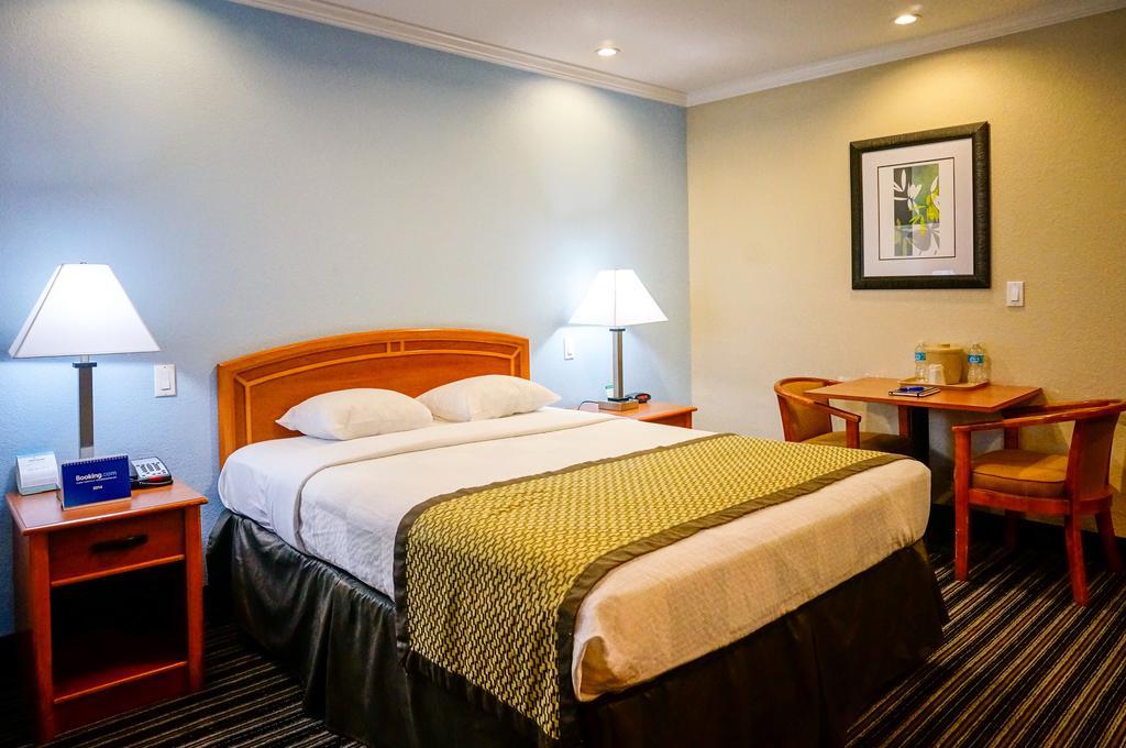 Hotel Parmani Palo Alto  Kültér fotó